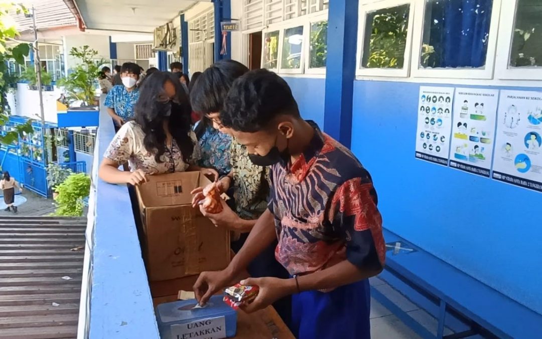 TANGKAPAN KAMERA MARDOETA (Kantin Kejujuran)